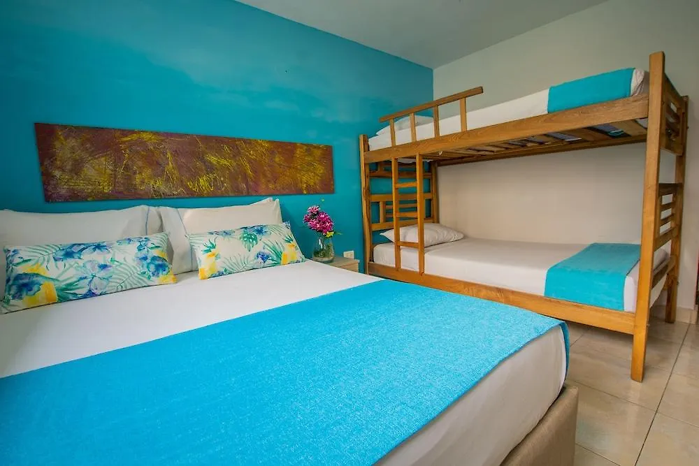 Taybo Beach Hotel 산타마르타 3*,  콜롬비아